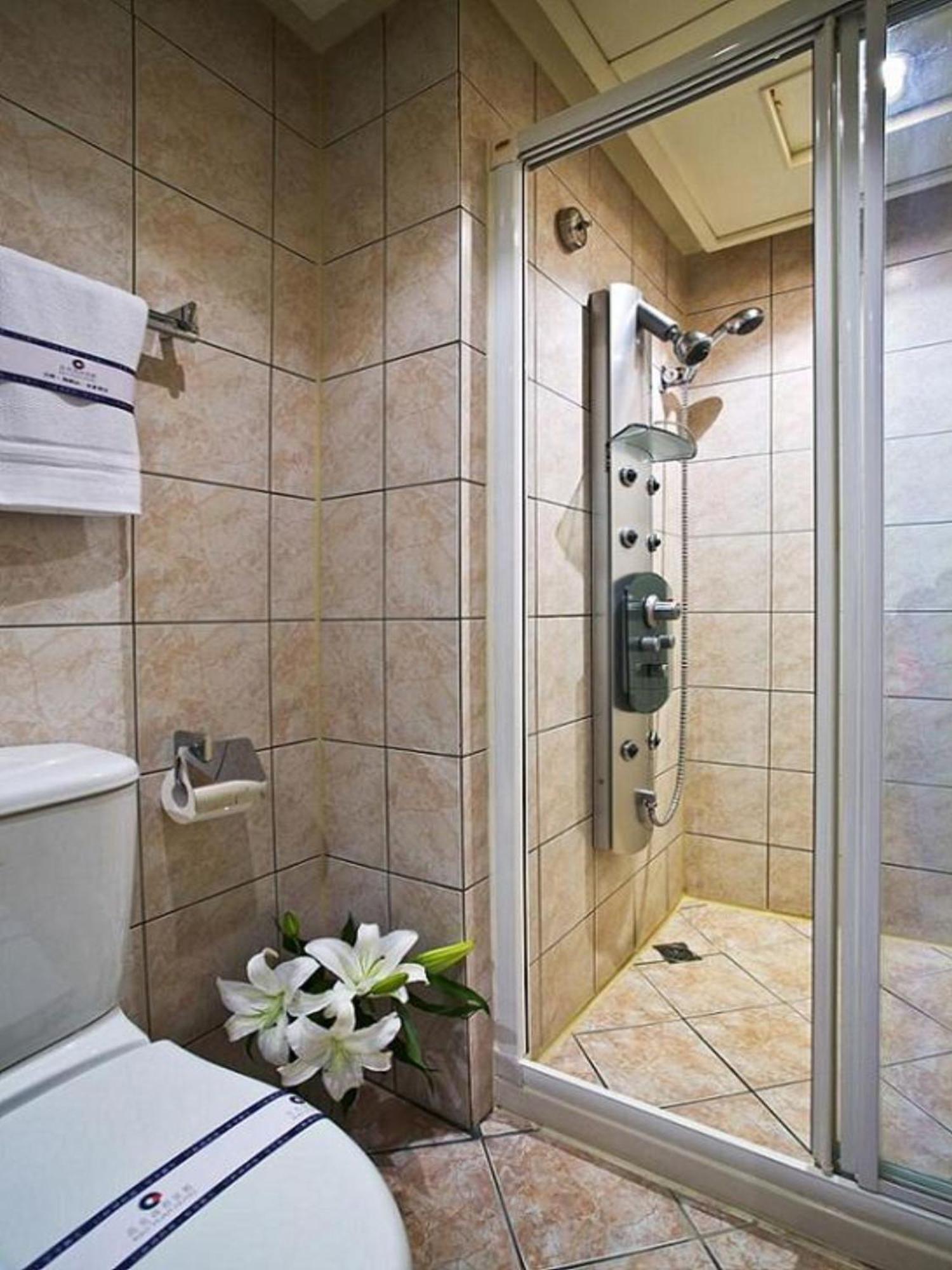 Kao Yuan Hotel - Zhong Shan Taichung Luaran gambar