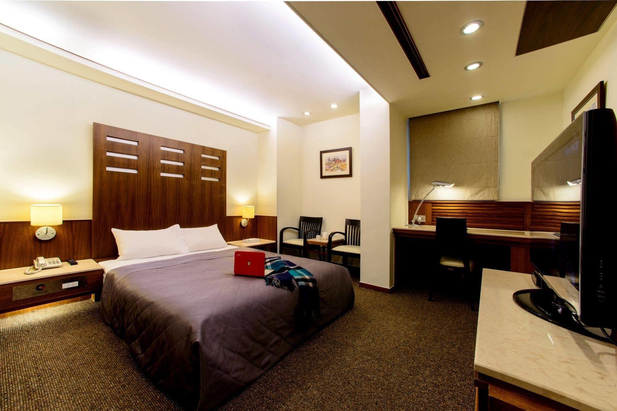 Kao Yuan Hotel - Zhong Shan Taichung Luaran gambar