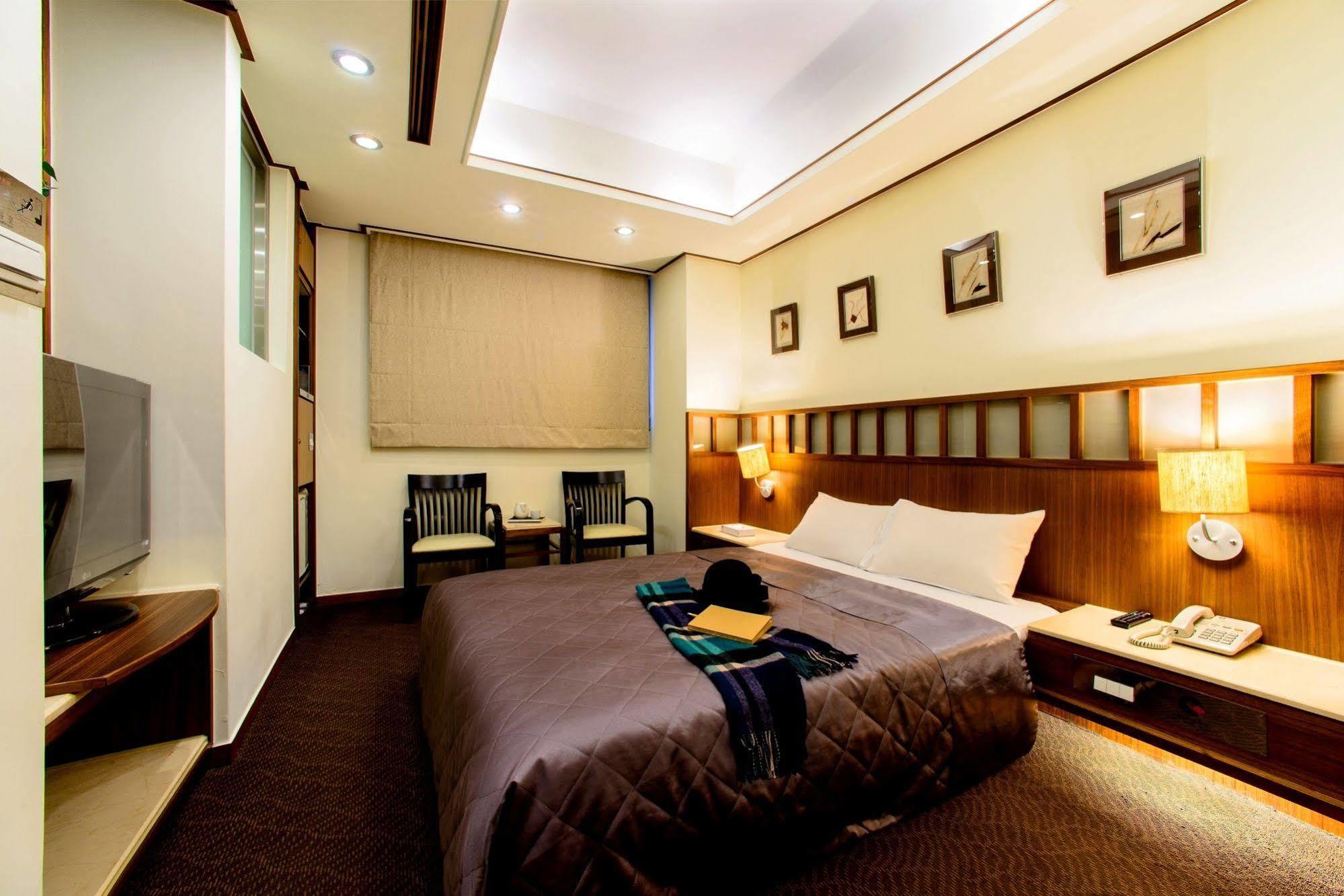 Kao Yuan Hotel - Zhong Shan Taichung Luaran gambar