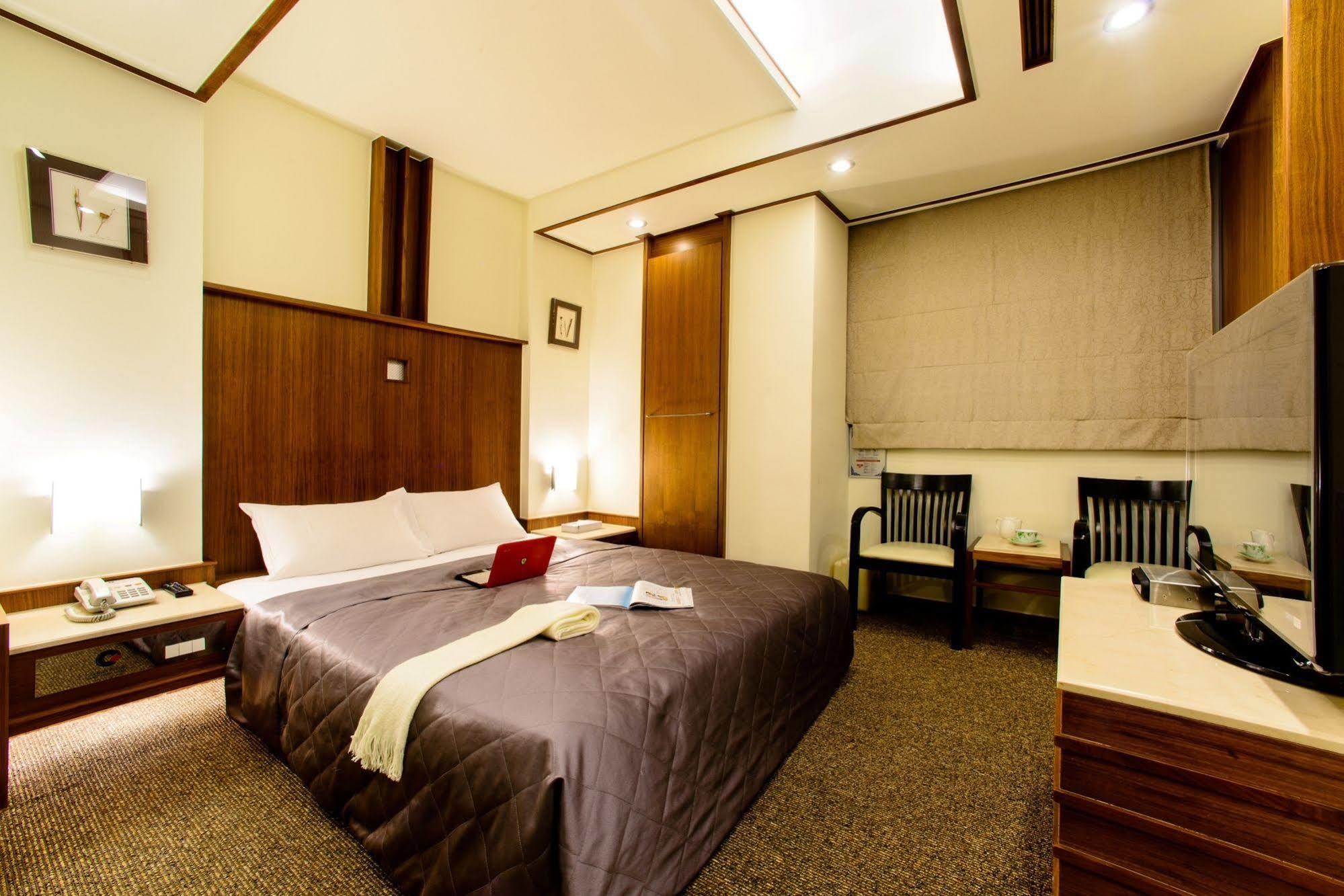 Kao Yuan Hotel - Zhong Shan Taichung Luaran gambar